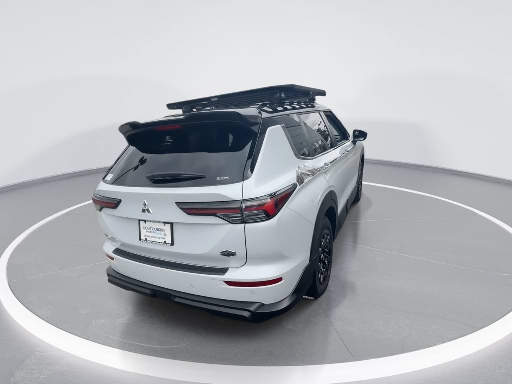 New 2026 Mitsubishi Outlander AWD image 8