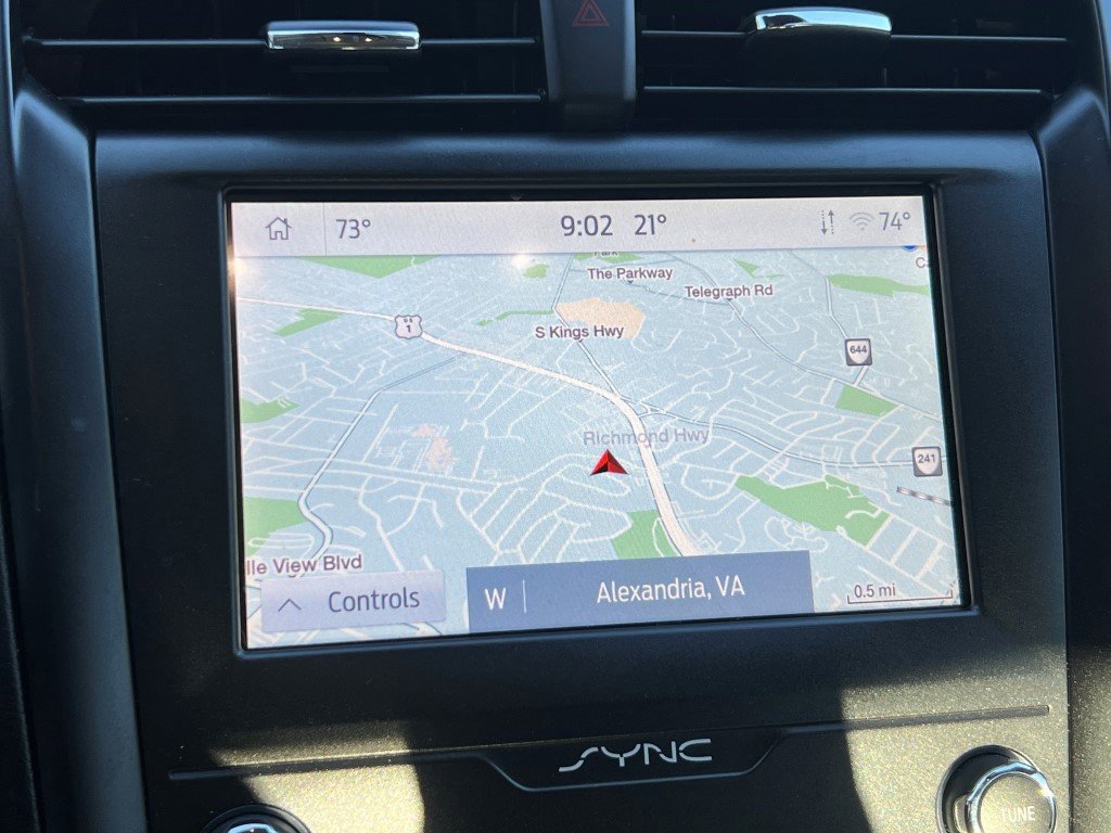 Used 2020 Ford Fusion SE w/ Equipment Group 151A image 16