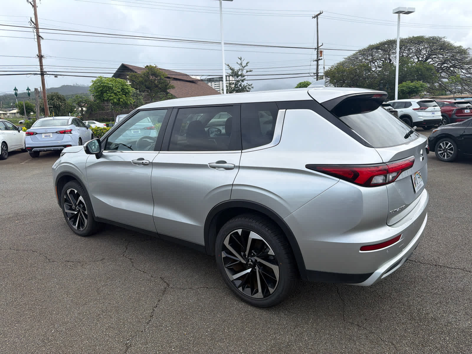 Used 2024 Mitsubishi Outlander SE image 4