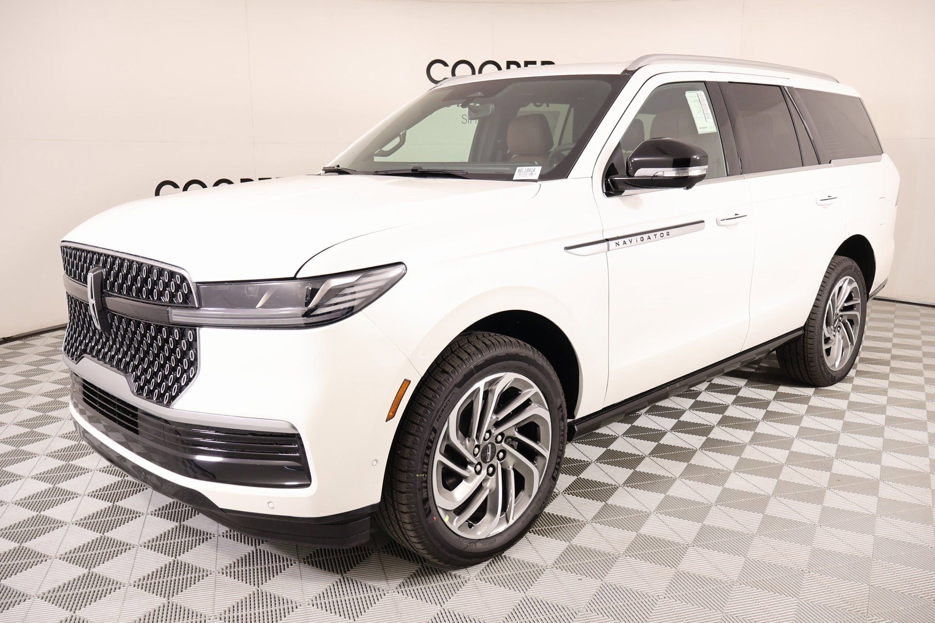 New 2025 Lincoln Navigator Reserve image 10