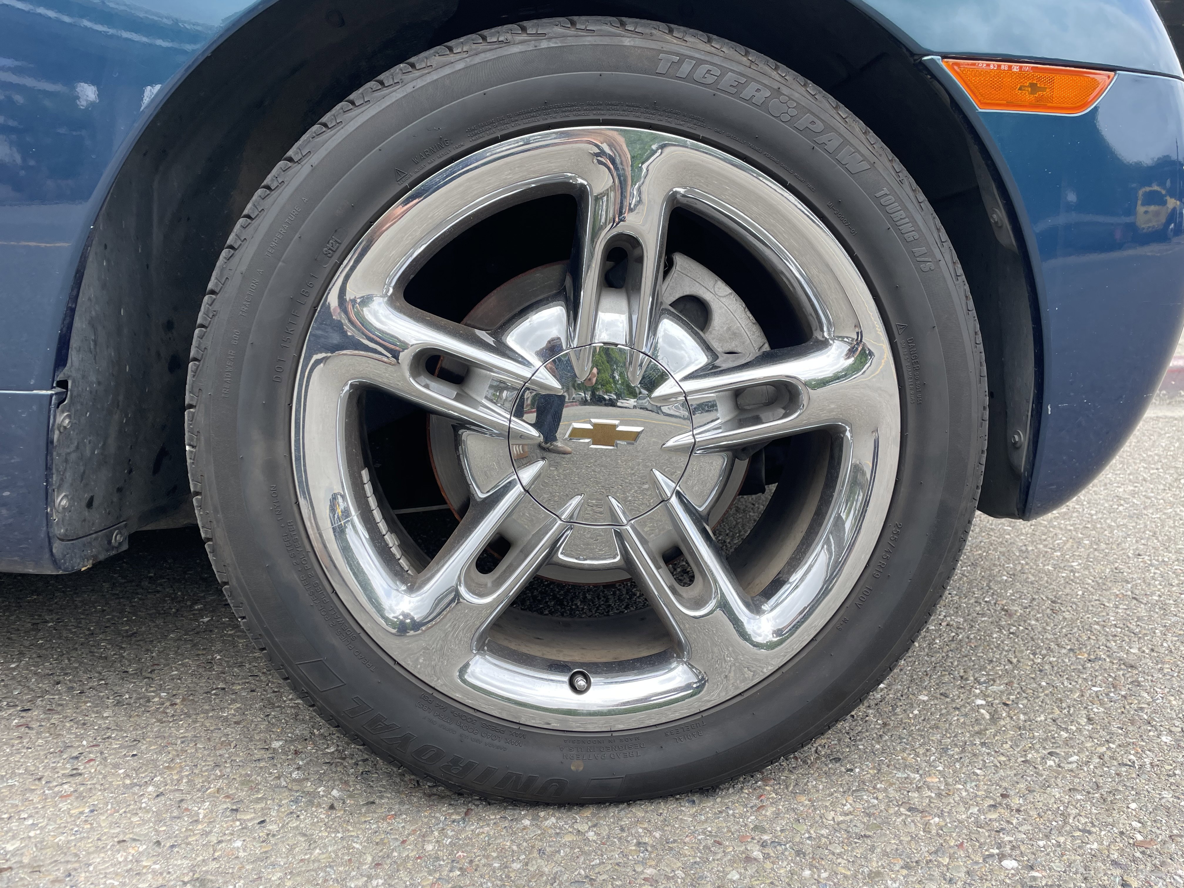 Used 2005 Chevrolet SSR w/ Preferred Equipment Group RWD image 12