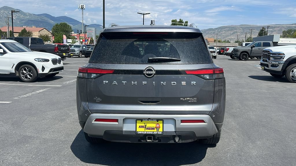 Used 2023 Nissan Pathfinder Platinum AWD/4WD image 6
