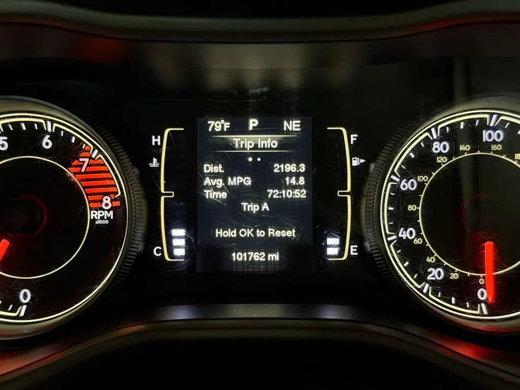 Used 2016 Jeep Cherokee Latitude w/ Comfort/Convenience Group AWD/4WD image 33