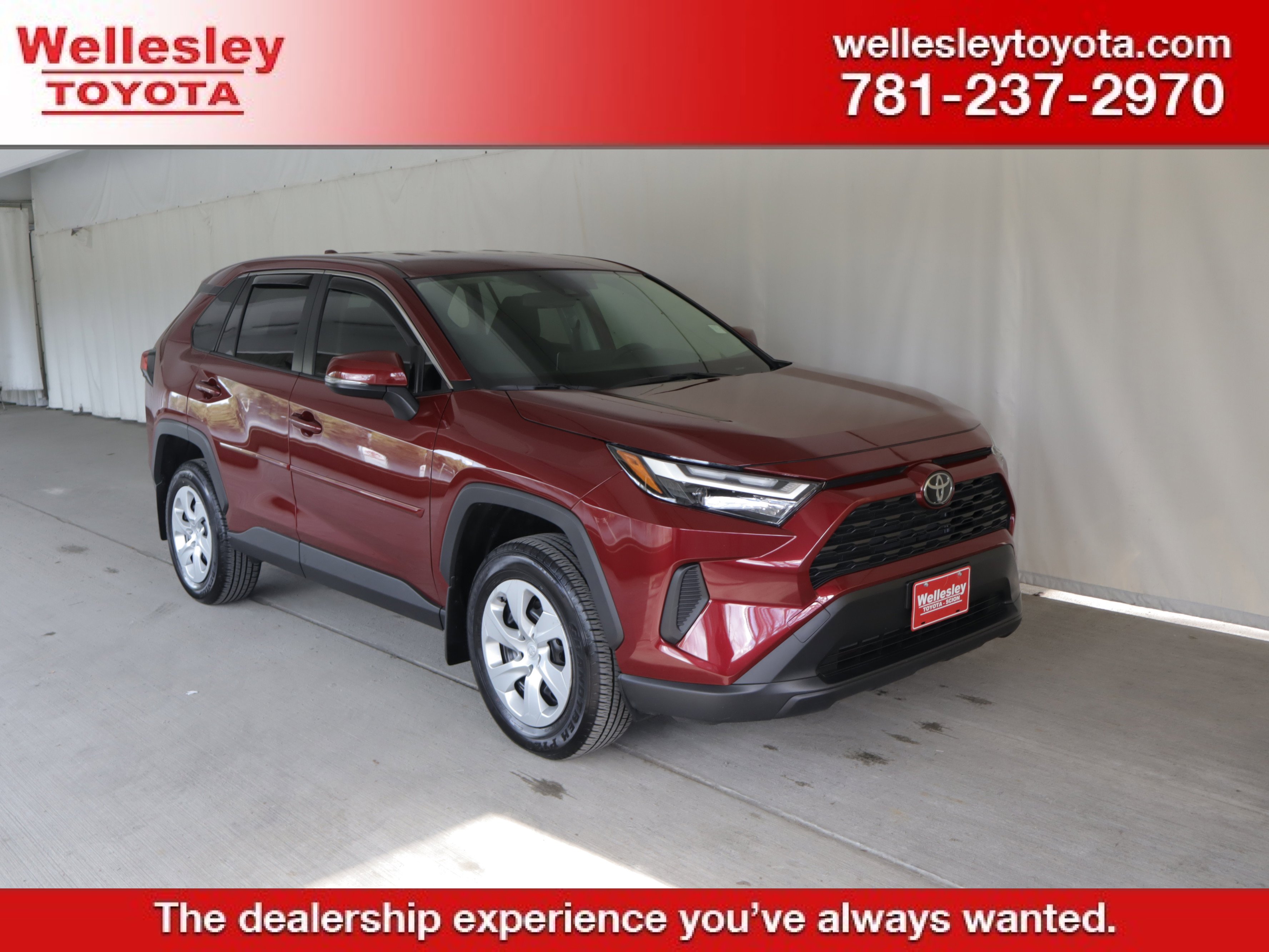 Used 2025 Toyota RAV4 LE image 1