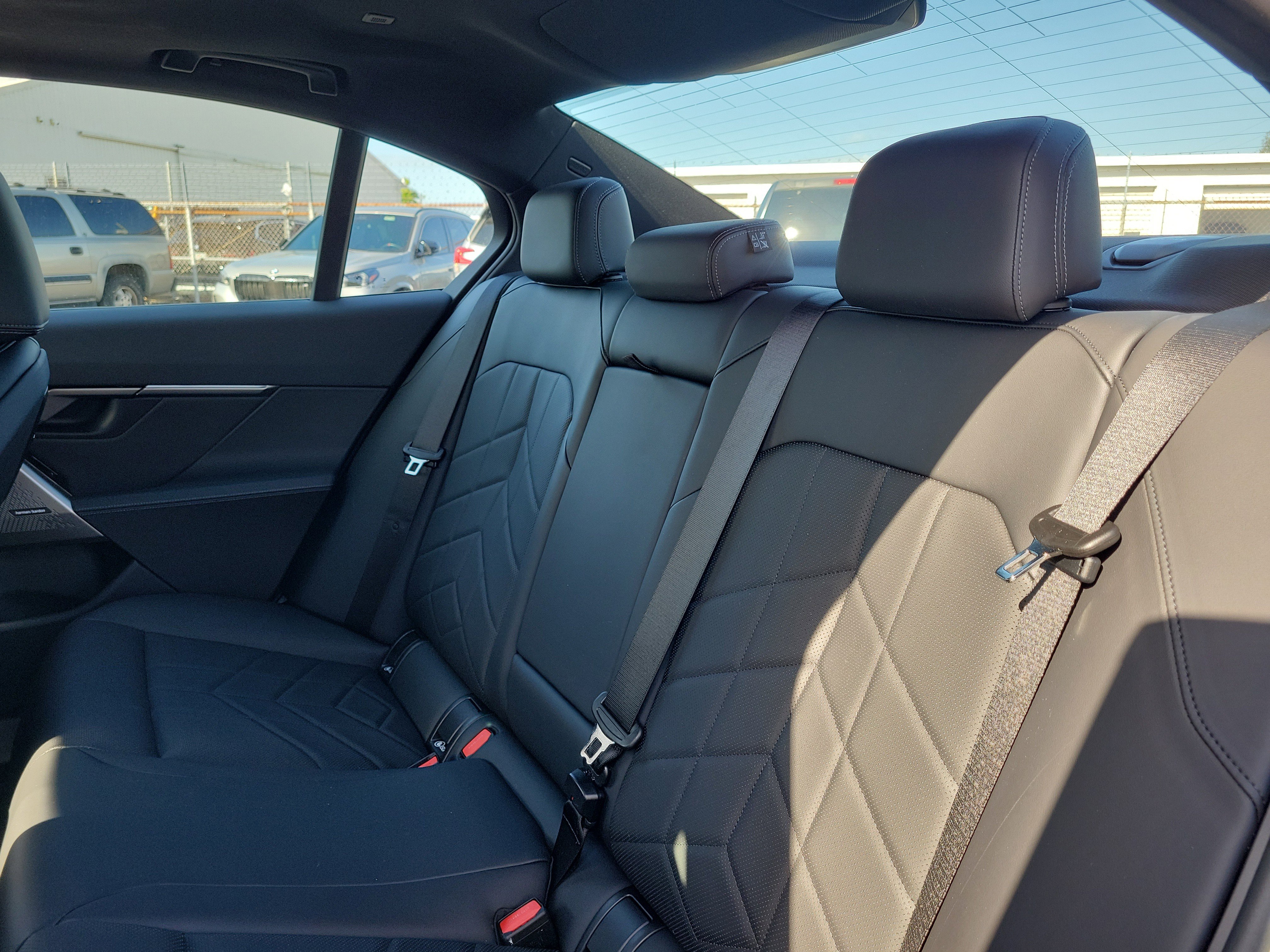 Used 2026 BMW 530i w/ M Sport Package image 10