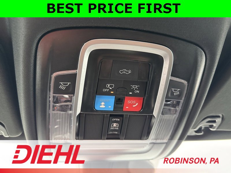 New 2026 RAM 1500 4x4 Crew Cab image 33