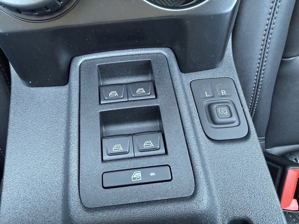 New 2025 Ford Bronco Badlands image 23