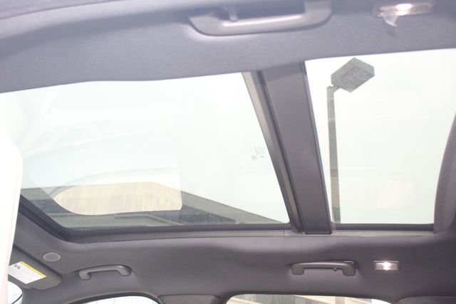 New 2026 Jaguar F-PACE R-Dynamic S image 23