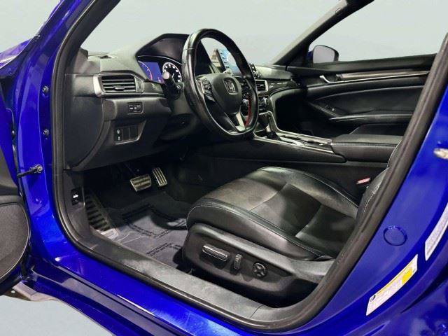 Used 2018 Honda Accord Sport image 12