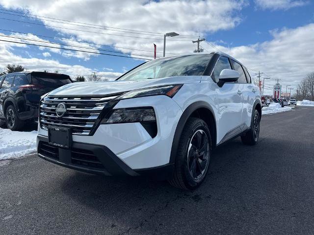 Certified 2024 Nissan Rogue SV image 4