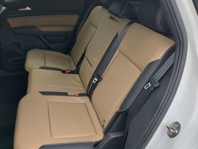 Certified 2022 Volkswagen Atlas Cross Sport SE image 18