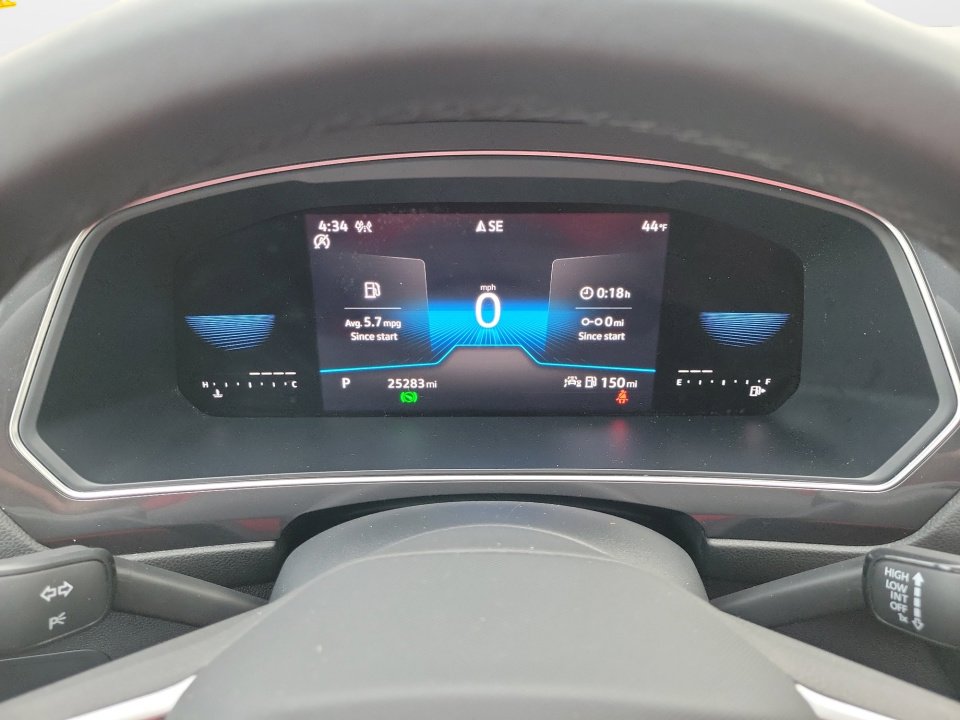 Certified 2023 Volkswagen Tiguan SE R-Line image 14