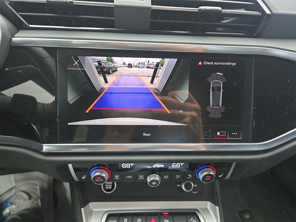 New 2025 Audi Q3 2.0T Premium image 16