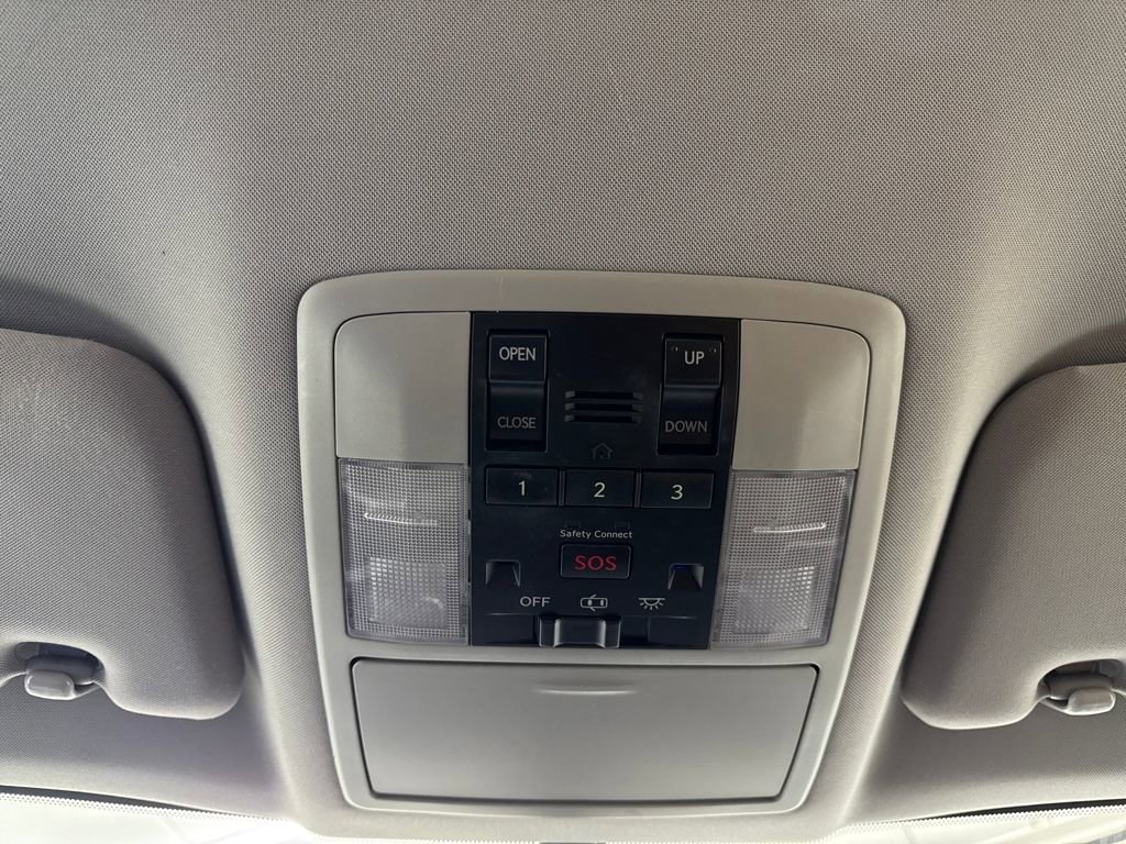 Used 2012 Lexus CT 200h image 20