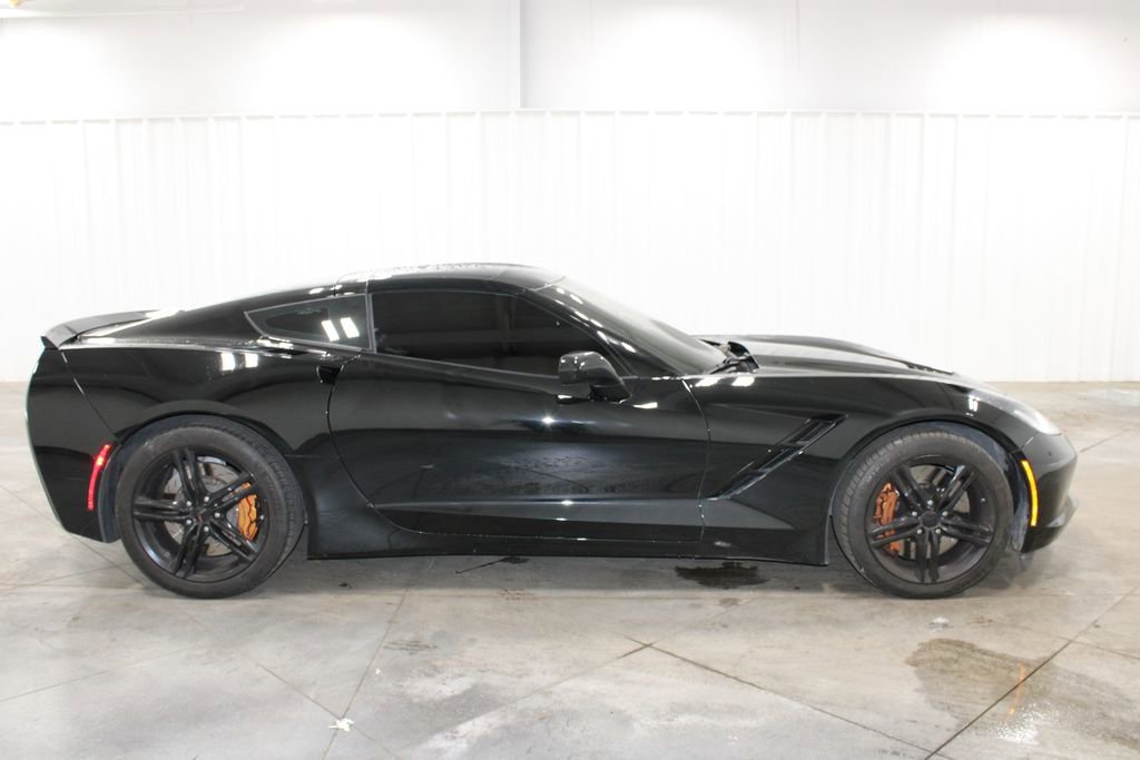 Used 2016 Chevrolet Corvette Stingray Coupe w/ Carbon Flash Badge Package RWD image 11