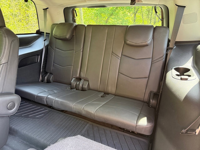 Used 2020 Cadillac Escalade Luxury AWD/4WD image 20