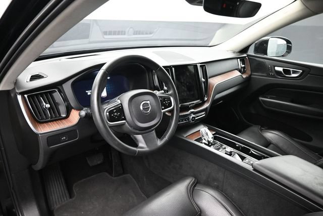 Used 2023 Volvo XC60 B5 Ultimate AWD/4WD image 14