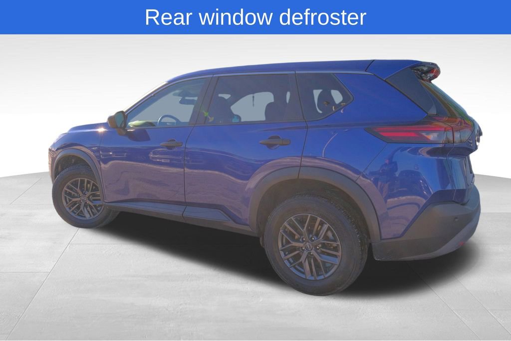 Used 2023 Nissan Rogue S image 4