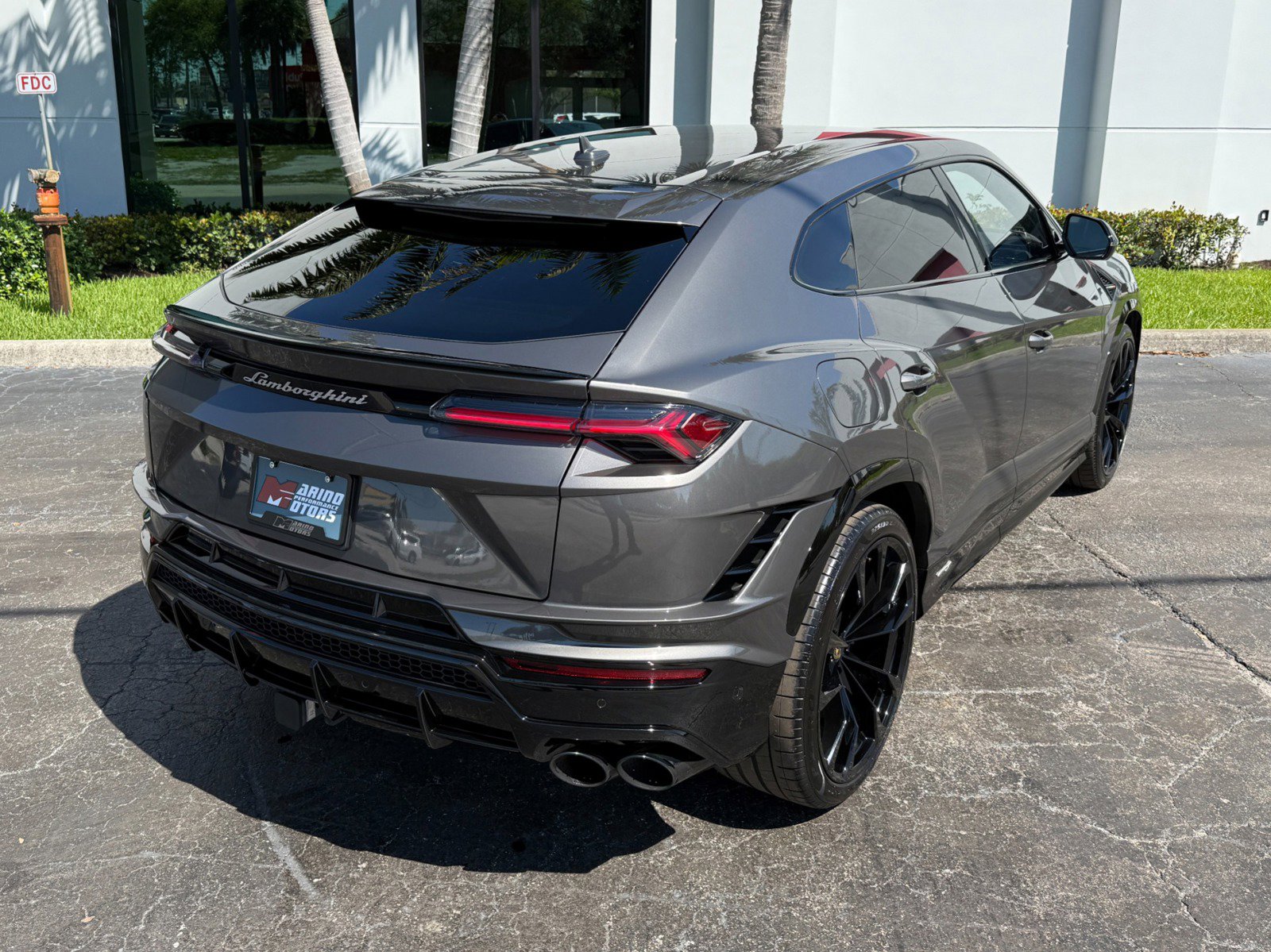 Used 2024 Lamborghini Urus S AWD/4WD image 17