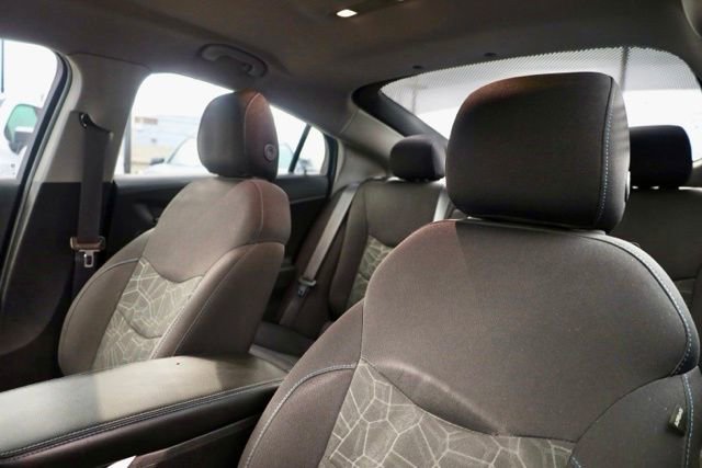 Used 2017 Chevrolet Volt LT w/ Comfort Package image 17