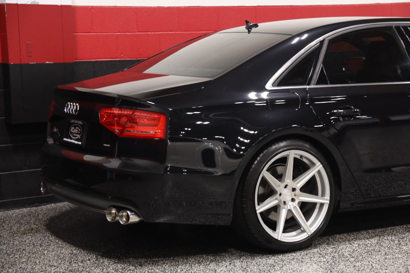 Used 2014 Audi S8 AWD/4WD image 10