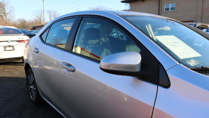 Used 2019 Toyota Corolla LE w/ Carpet Mat Package (TMS) image 8