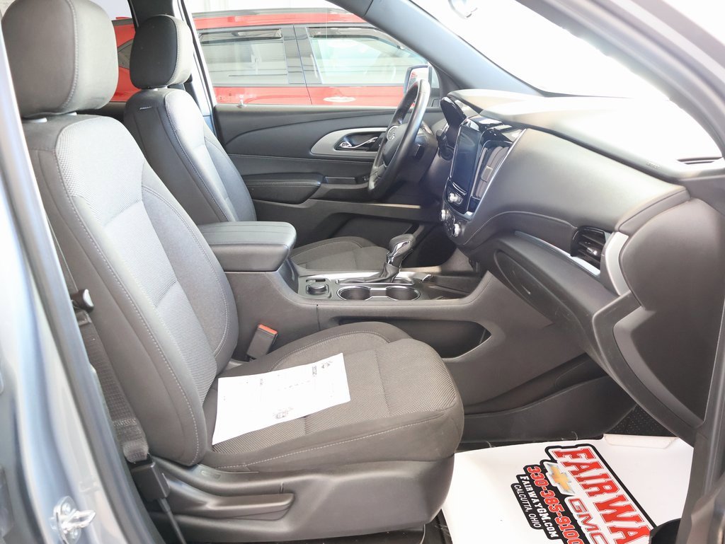 Certified 2023 Chevrolet Traverse LT w/ Midnight/Sport Edition image 37