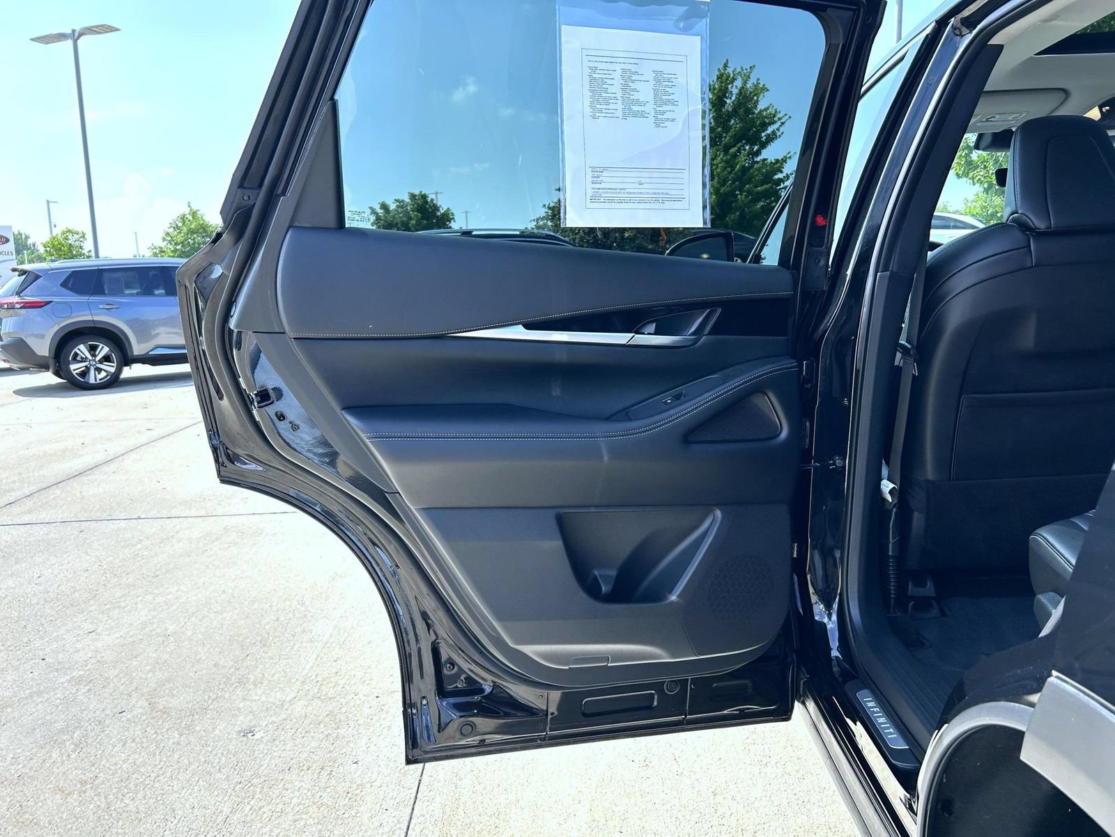 Used 2025 INFINITI QX60 Pure AWD/4WD image 22