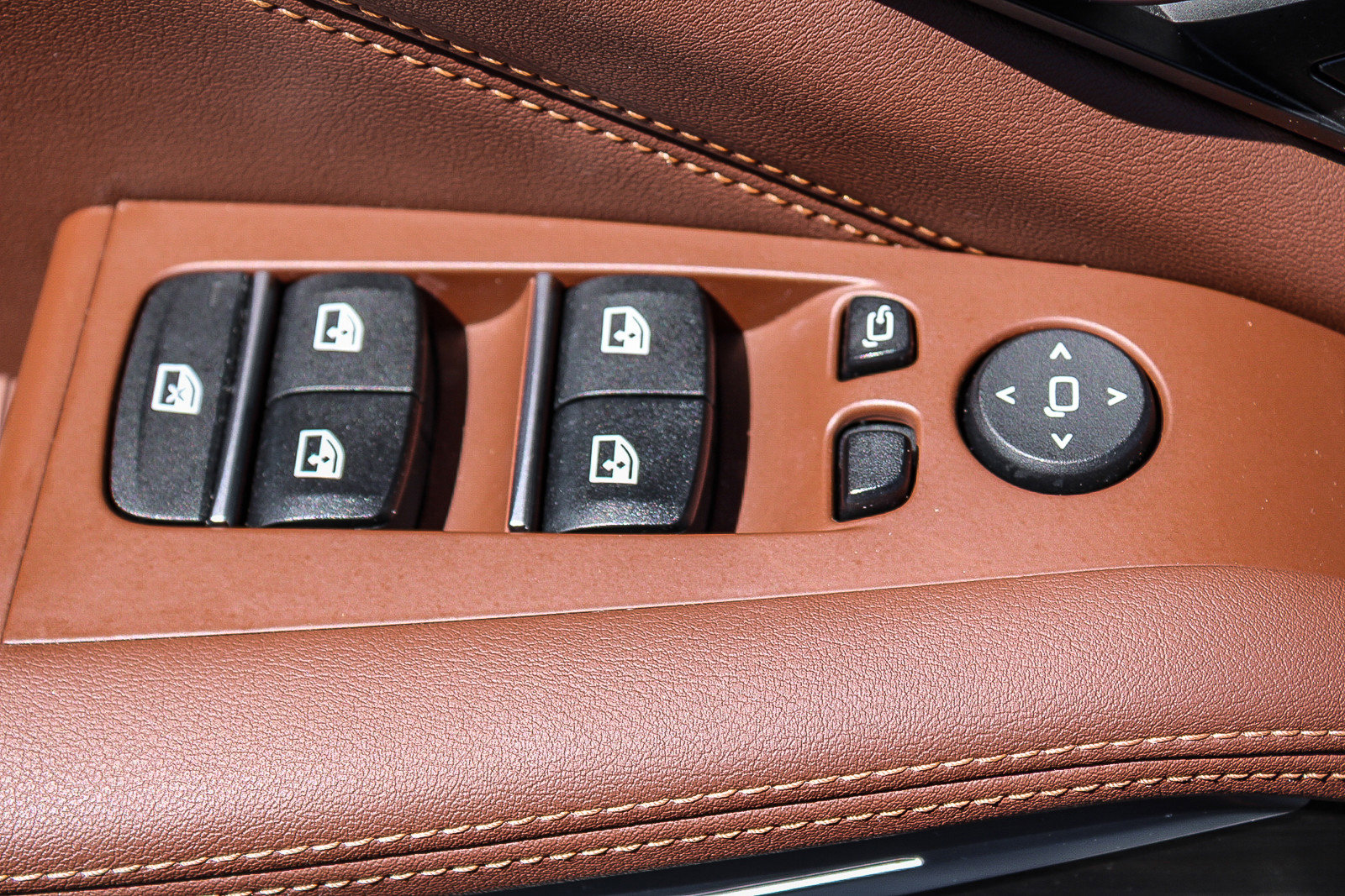 Used 2024 BMW X5 sDrive40i w/ Parking Assistance Package image 20