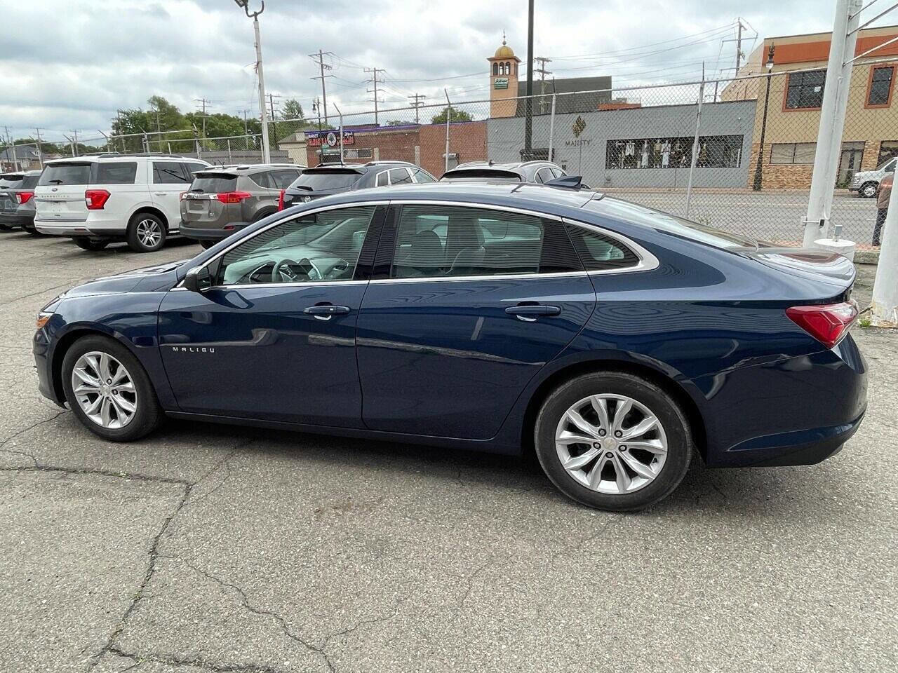 Used 2020 Chevrolet Malibu LT image 9