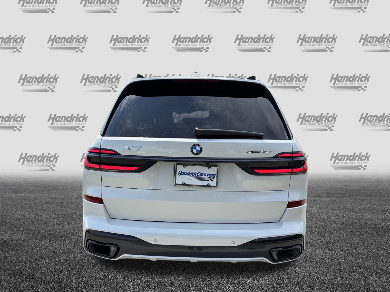 Used 2026 BMW X7 xDrive40i w/ M Sport Package AWD/4WD image 9