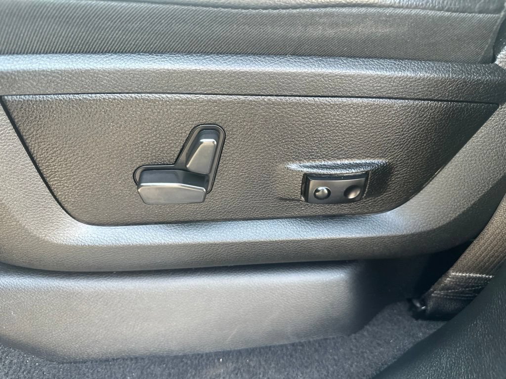 Used 2022 RAM 3500 Laramie AWD/4WD image 18