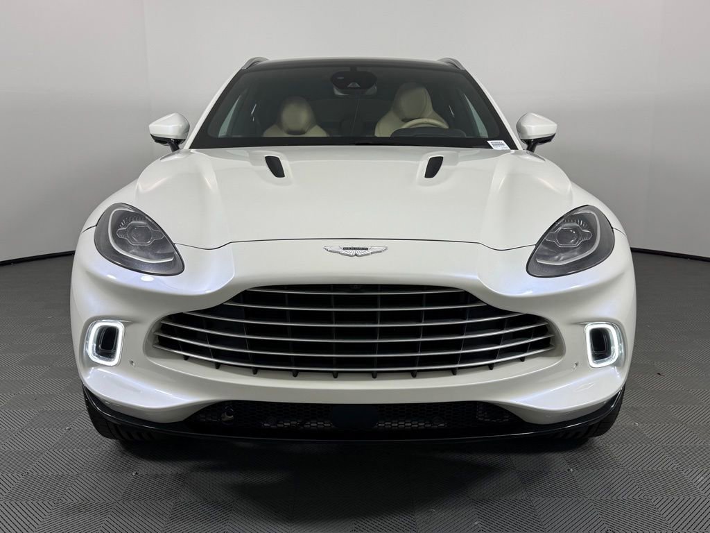 Used 2021 Aston Martin DBX image 10