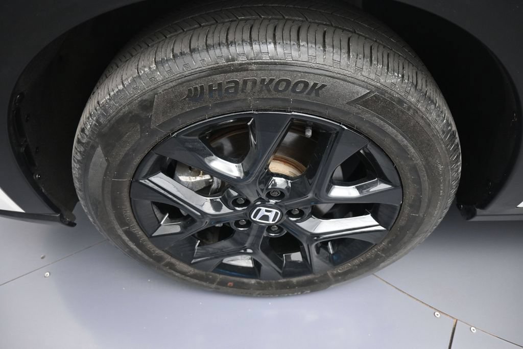 Certified 2025 Honda HR-V Sport image 14