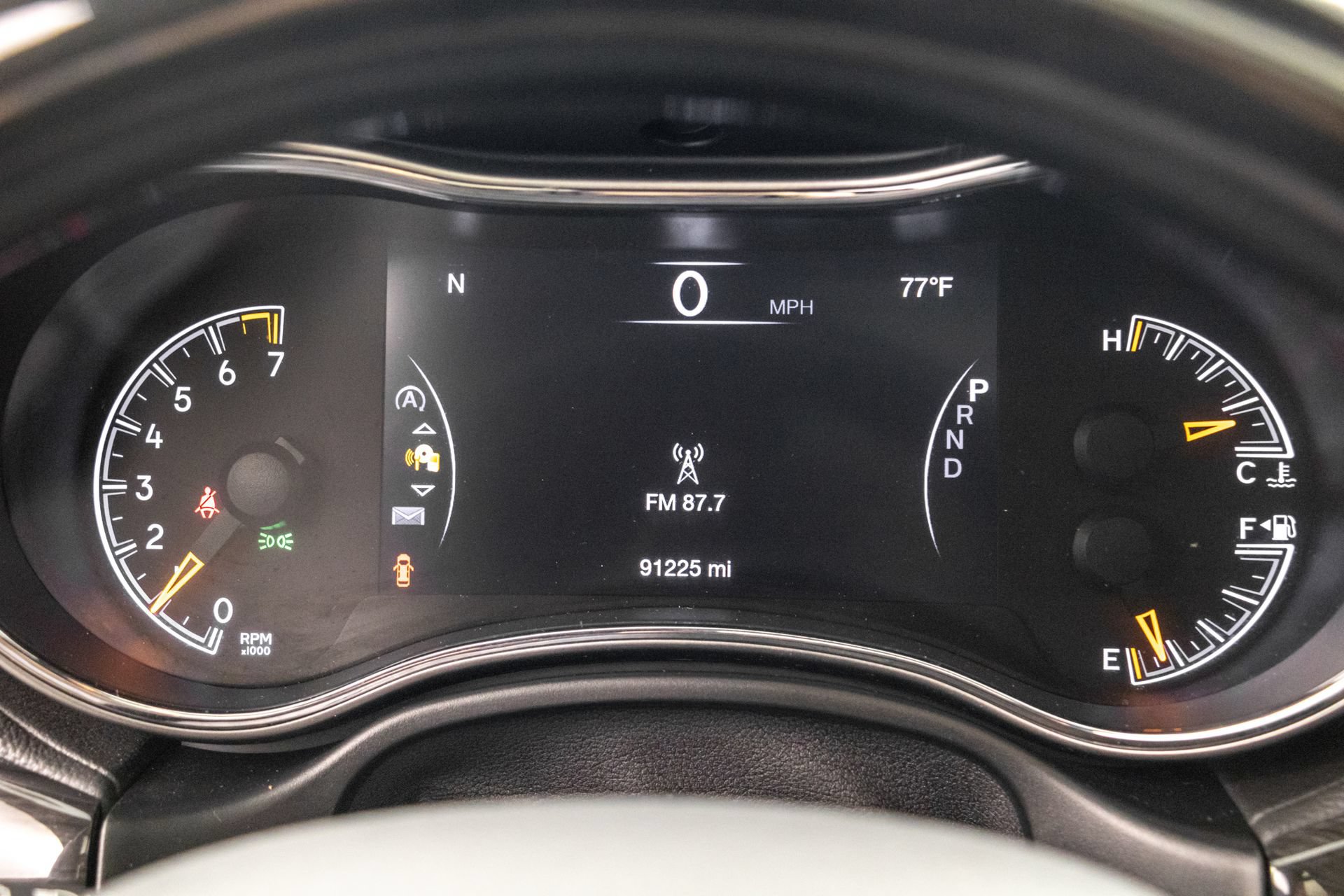 Used 2019 Jeep Grand Cherokee Overland AWD/4WD image 16
