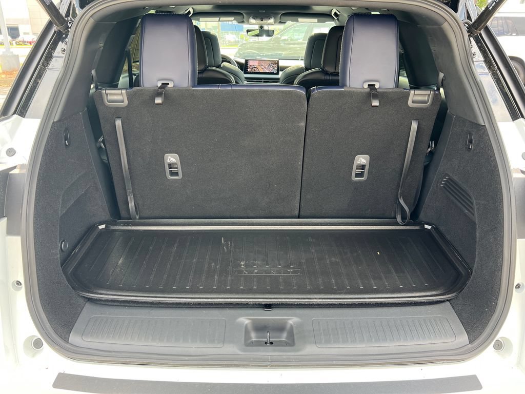 Certified 2026 INFINITI QX60 Sport w/ Dark Cargo Package AWD/4WD image 19