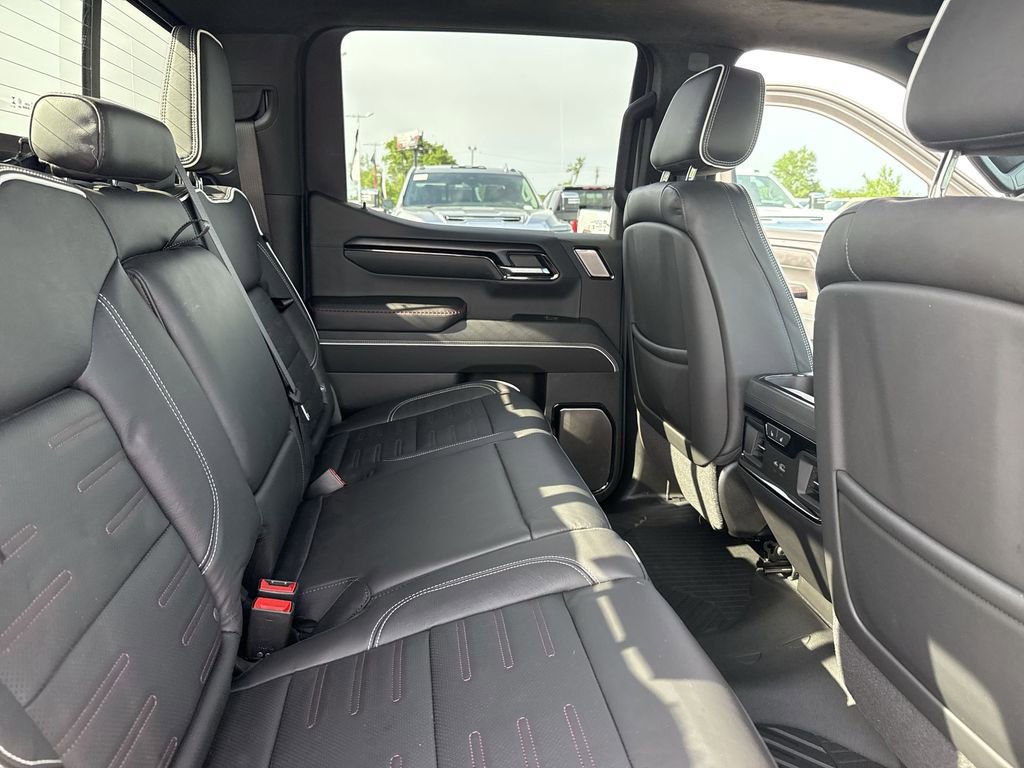 Certified 2026 GMC Sierra 1500 AT4X w/ AT4X AEV Edition AWD/4WD image 34
