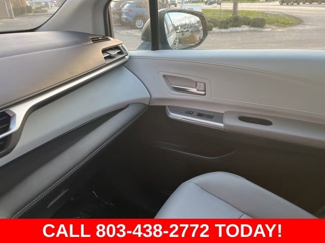 Used 2025 Toyota Sienna XLE image 29