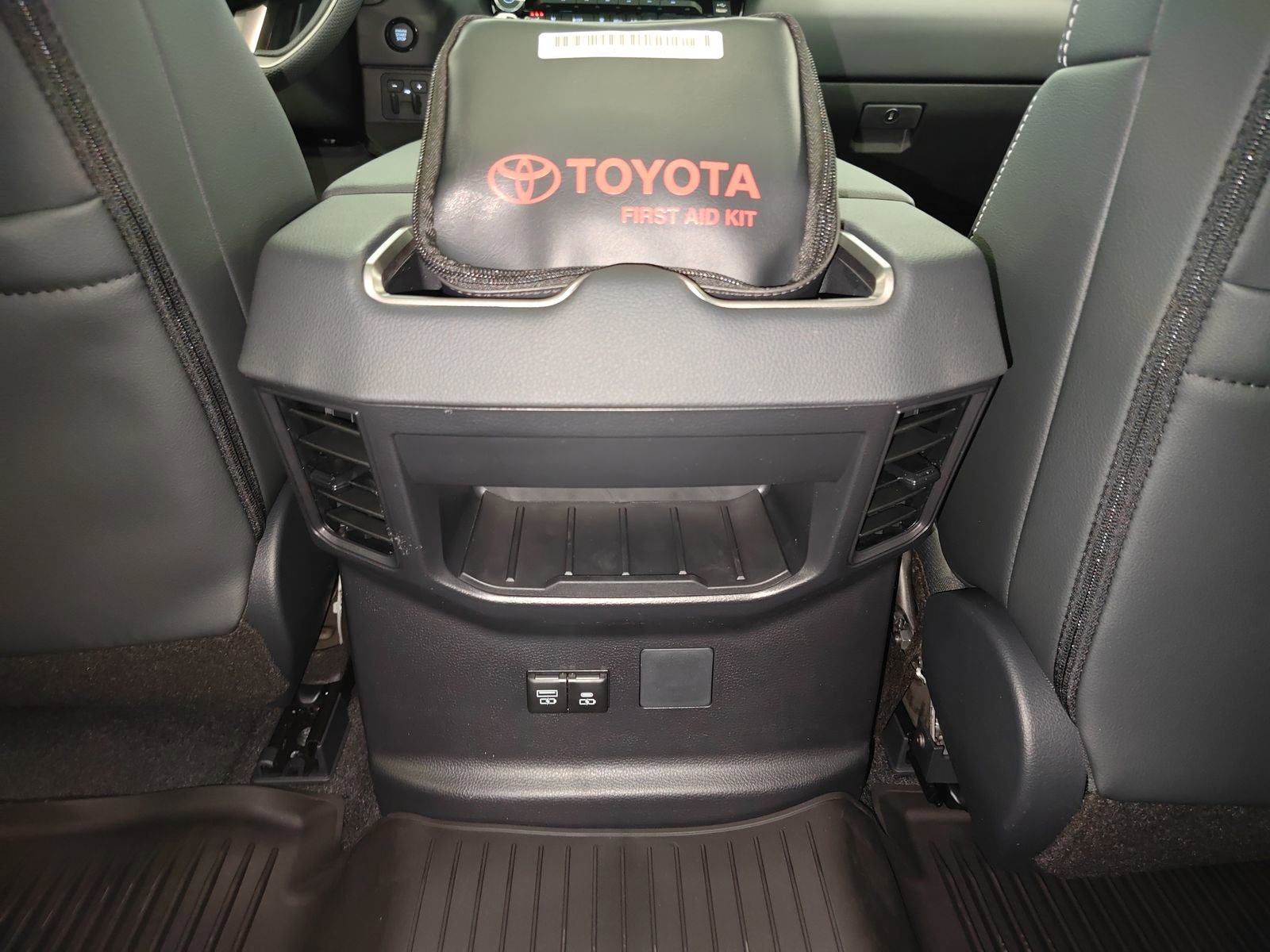 New 2026 Toyota Tundra Limited image 28