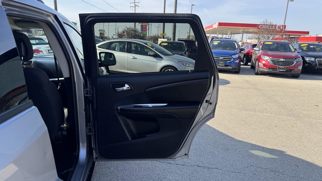 Used 2018 Dodge Journey SE w/ Popular Equipment Group FWD image 24