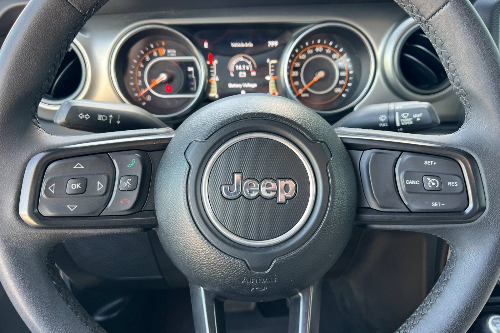 Used 2023 Jeep Gladiator Sport AWD/4WD image 29