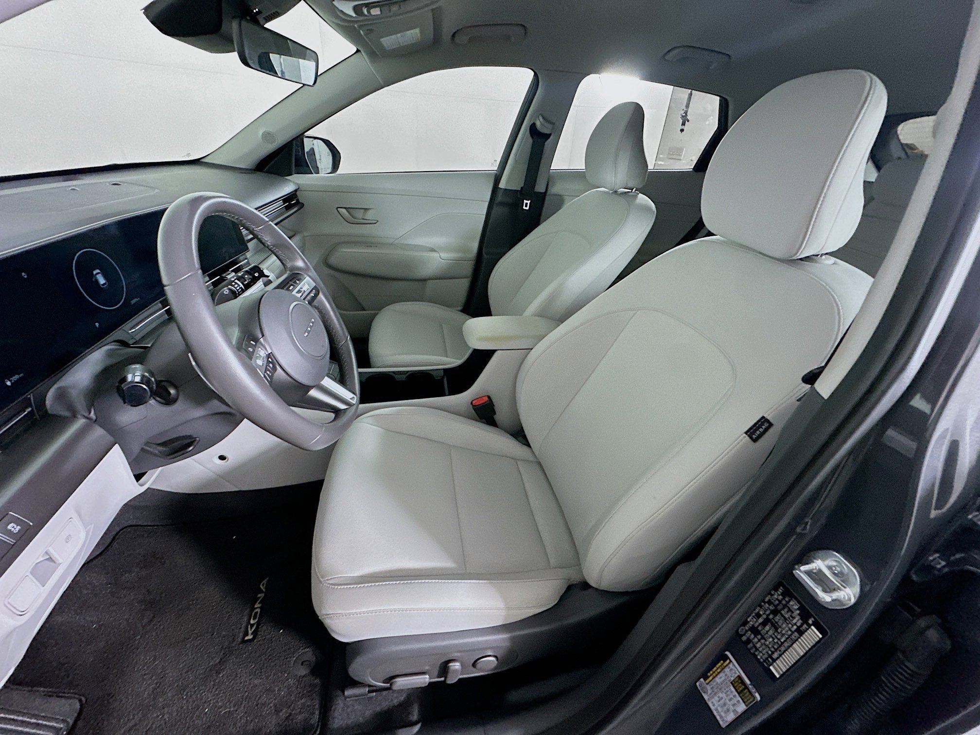 Used 2024 Hyundai Kona SEL FWD image 13