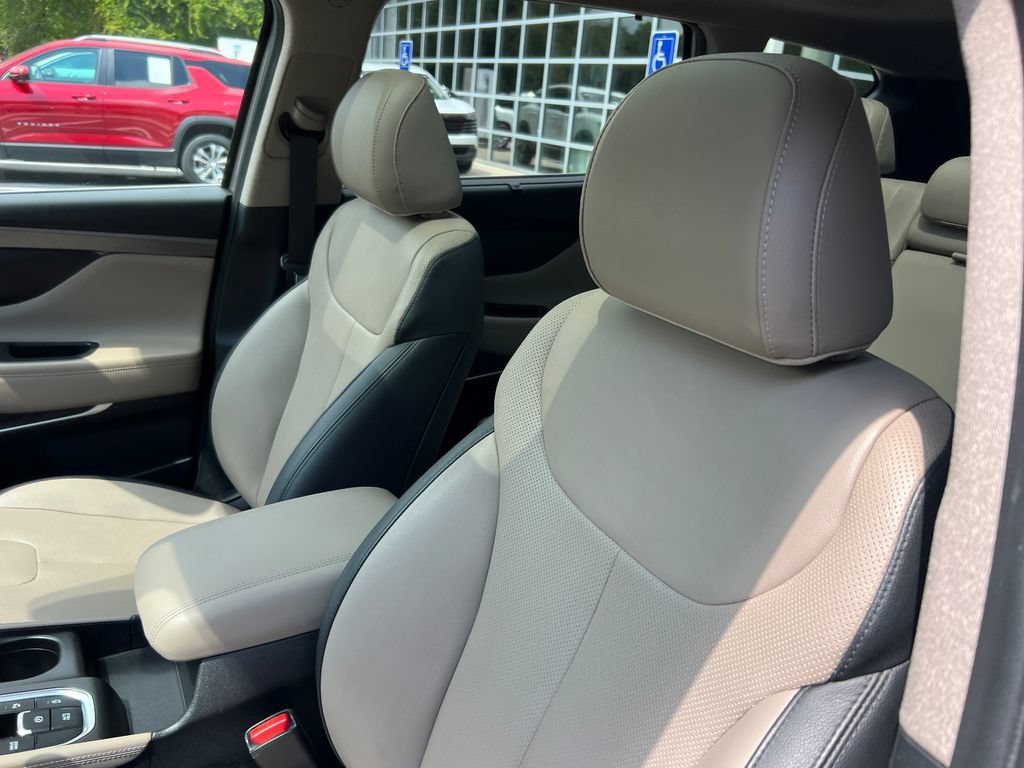 Used 2019 Hyundai Santa Fe Limited FWD image 10