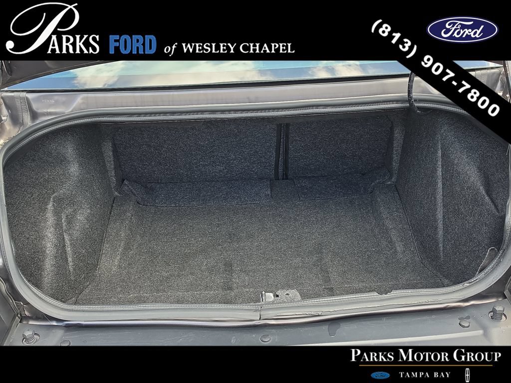 Used 2023 Dodge Challenger SXT RWD image 8