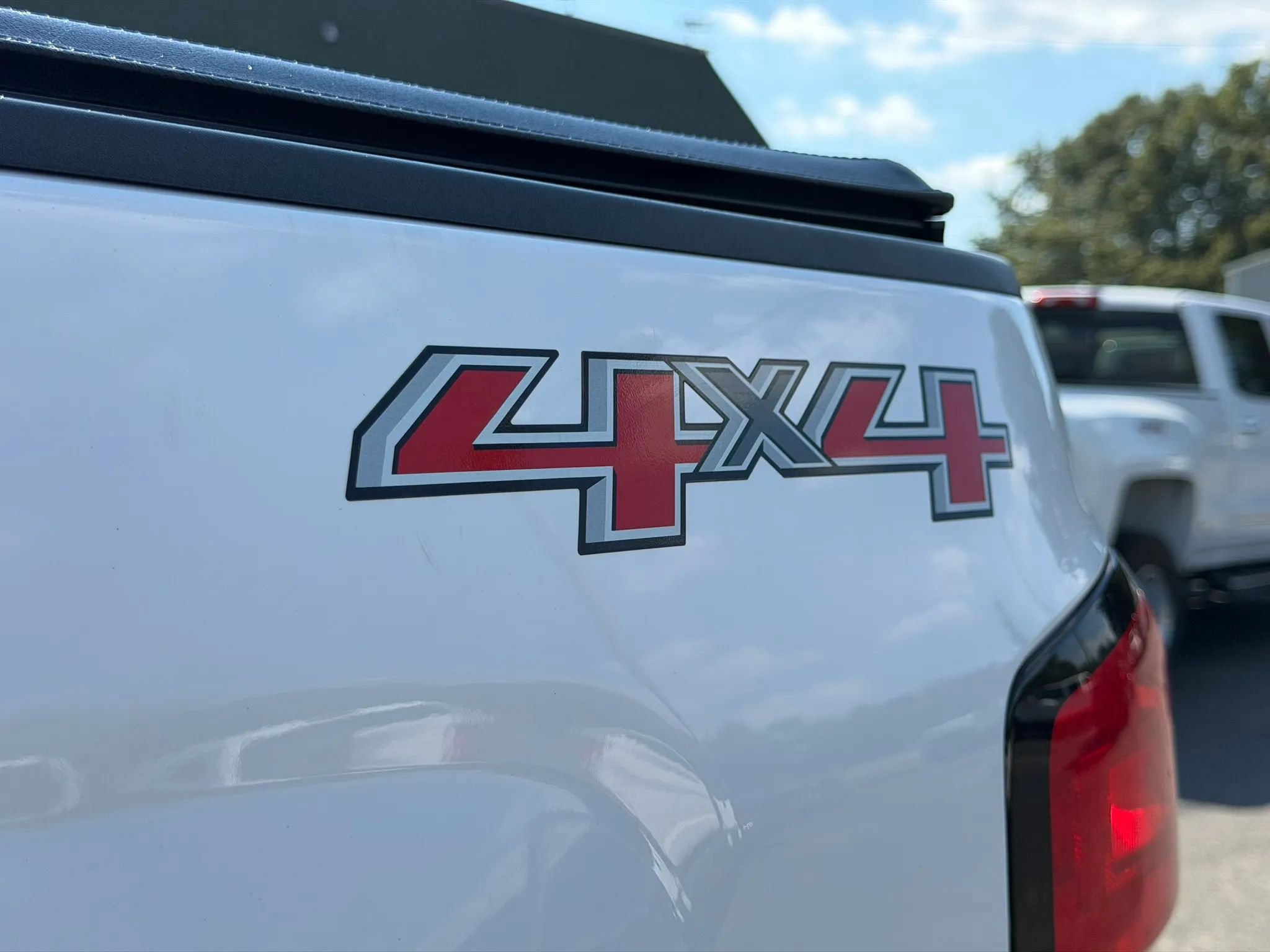 Used 2017 Chevrolet Silverado 2500 High Country w/ Duramax Plus Package AWD/4WD image 14