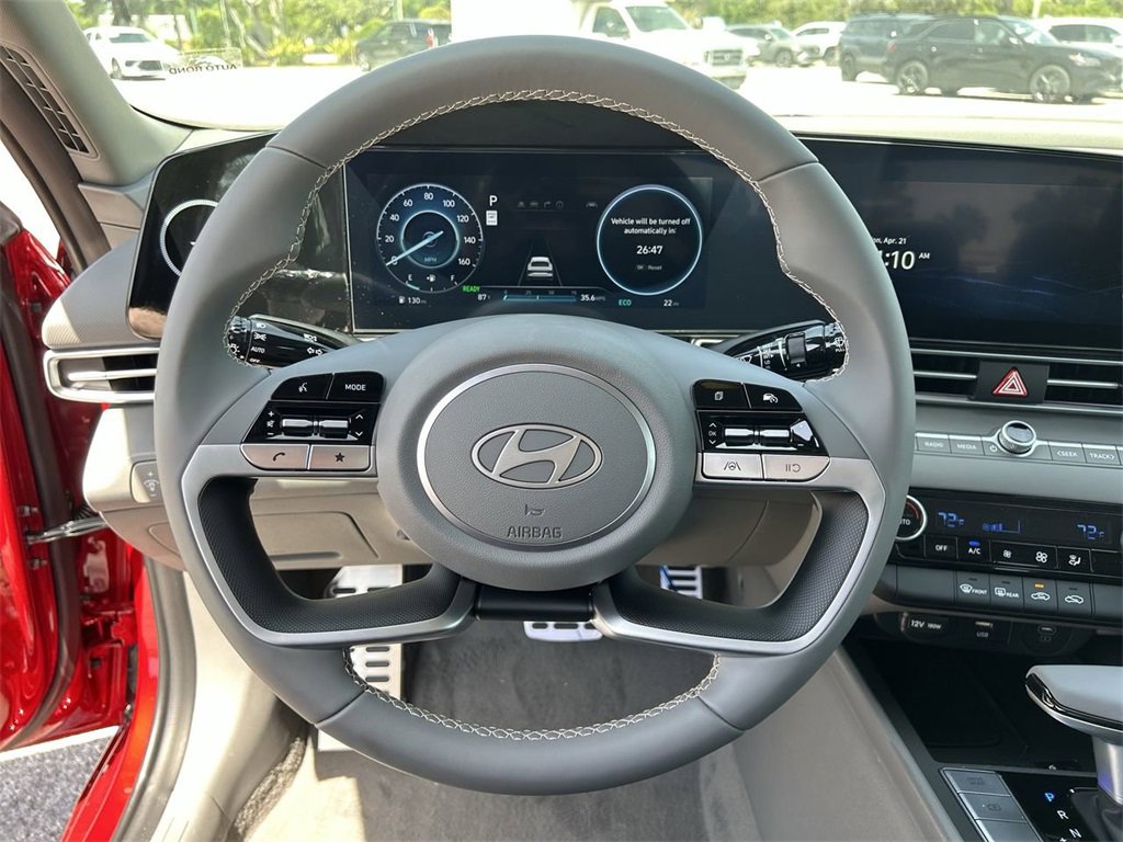 New 2025 Hyundai Elantra SEL image 27