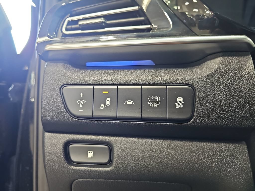 Used 2021 Kia Niro LXS FWD image 25