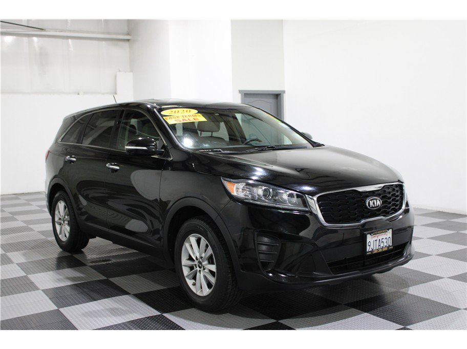 Used 2020 Kia Sorento LX image 3