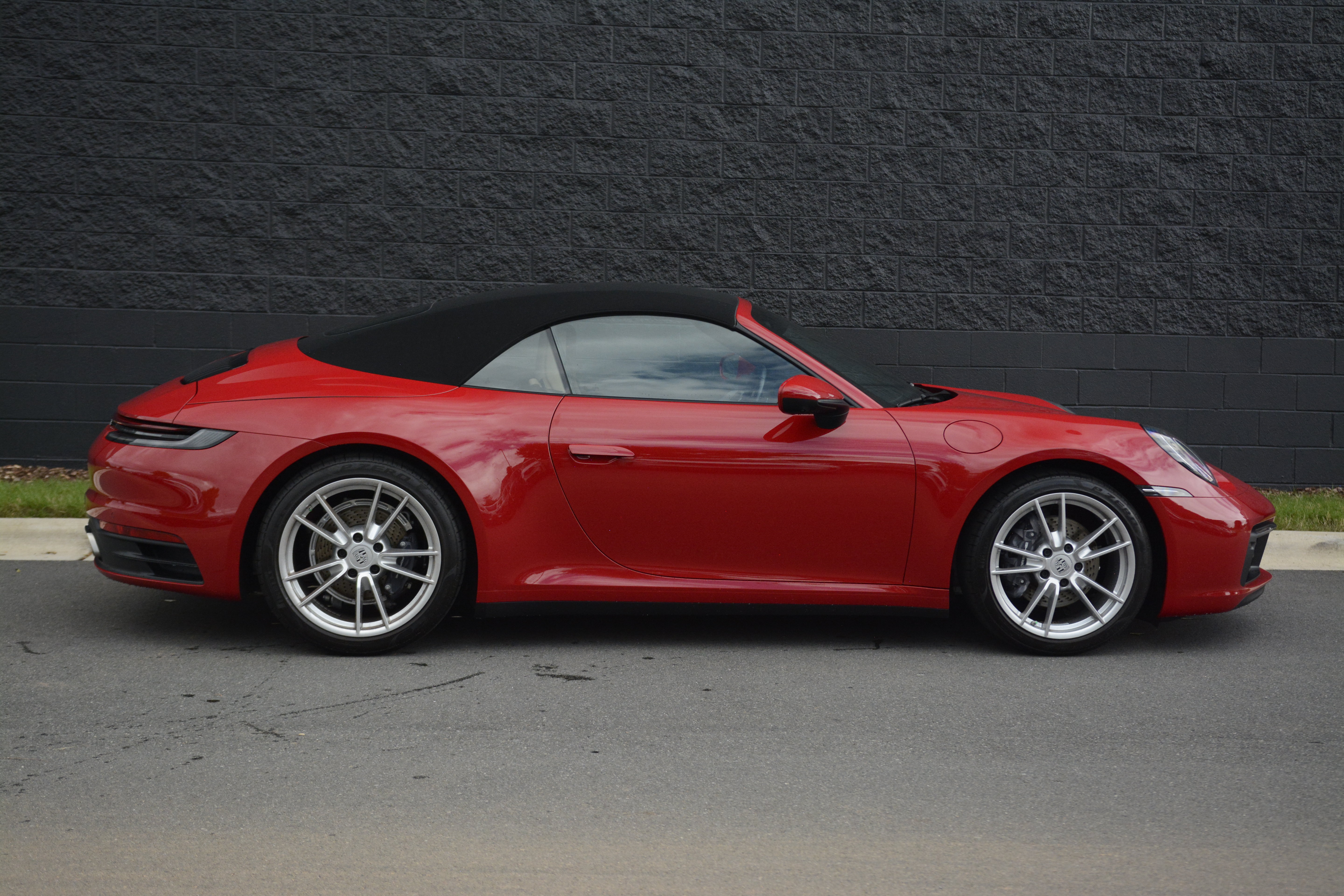 Certified 2021 Porsche 911 Carrera RWD image 8
