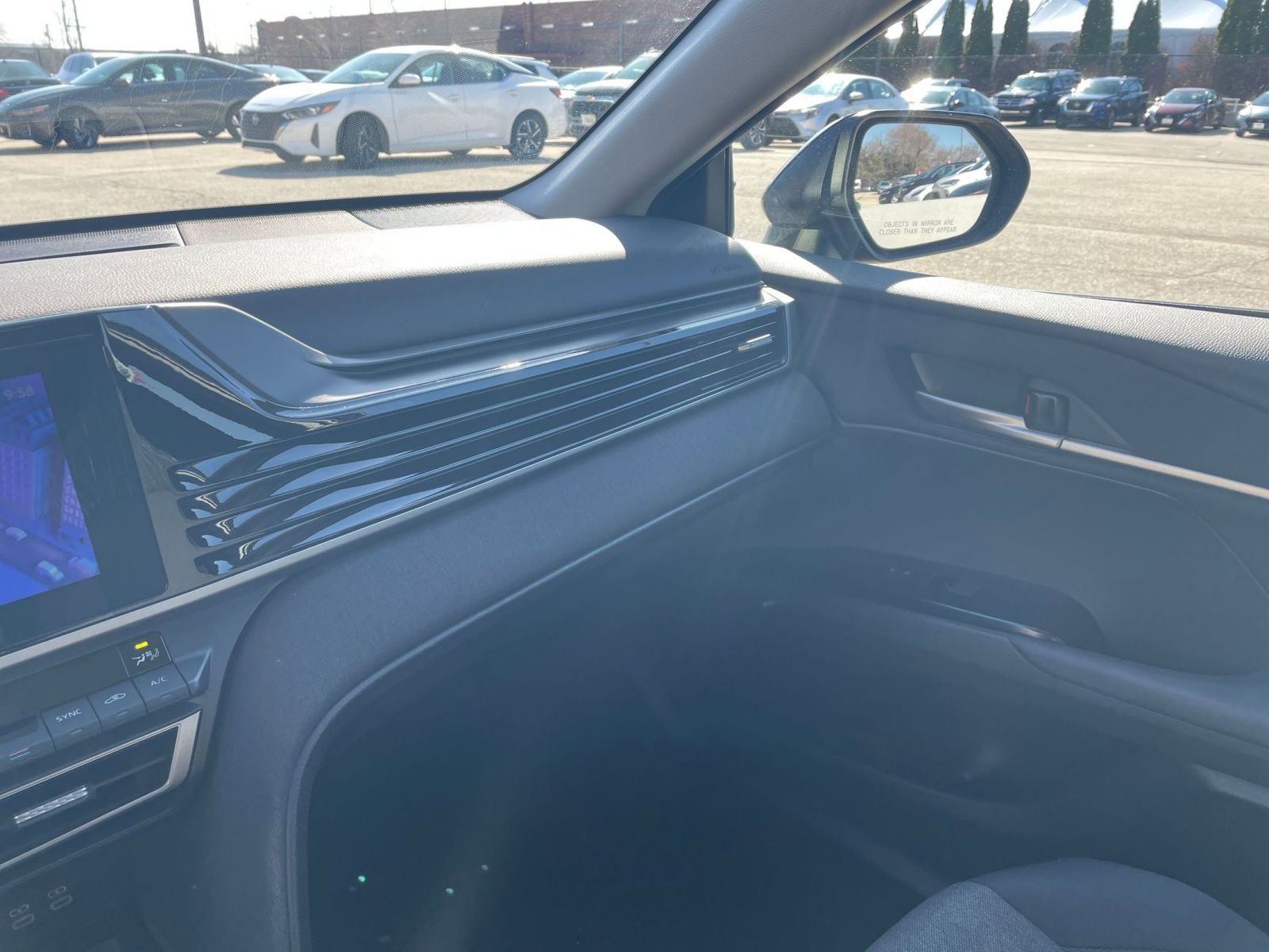 Used 2025 Toyota Camry LE image 35